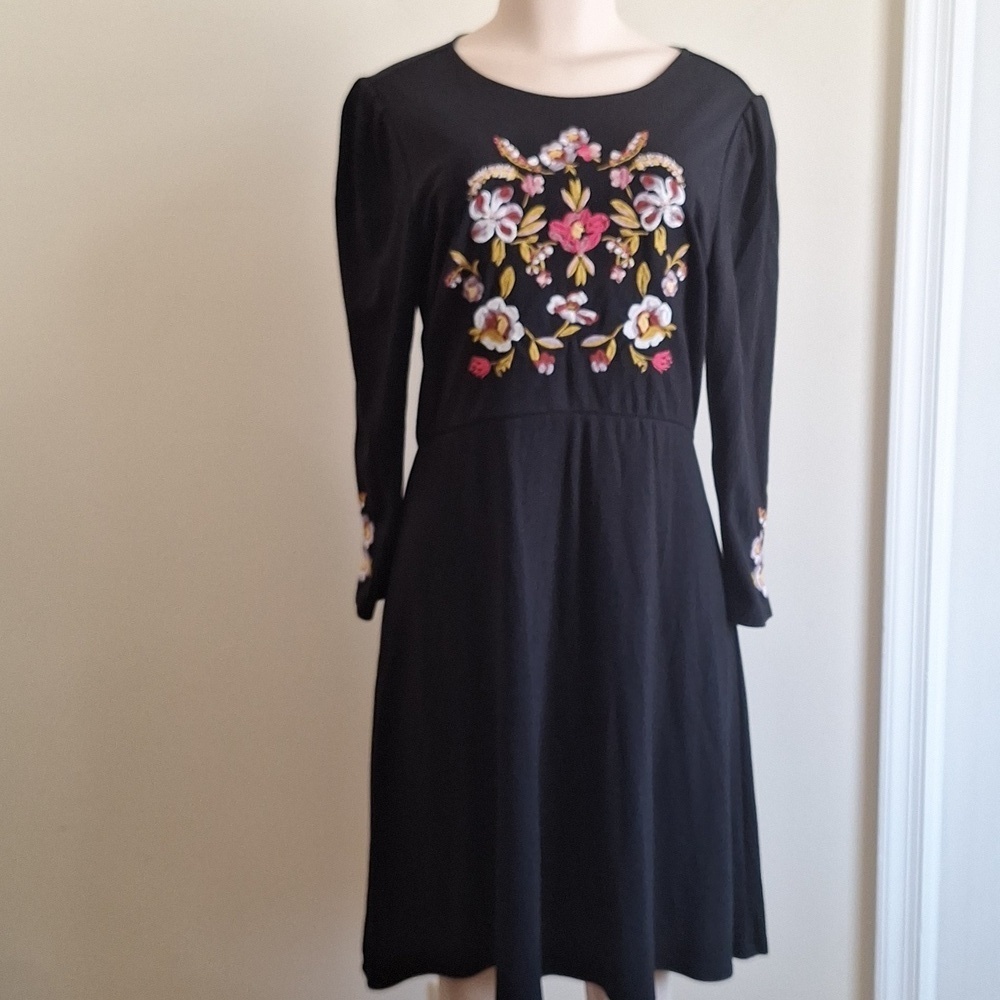 LOFT Black Embroidered Career/Cocktail Long Sleeve Dress Size 10P